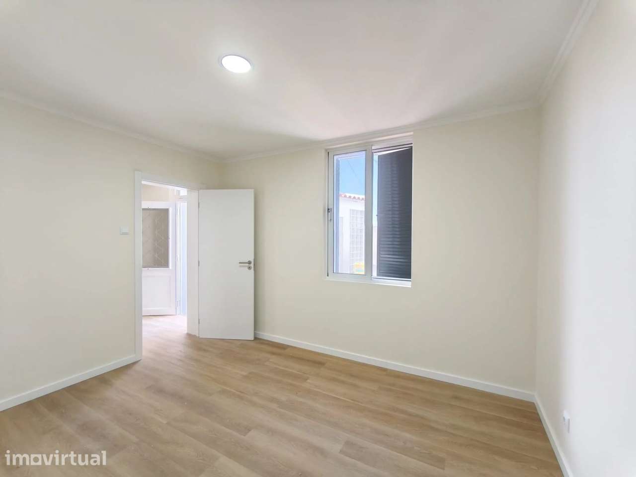 Apartamento T1+1. Renovado - Funchal - Grande imagem: 4/21