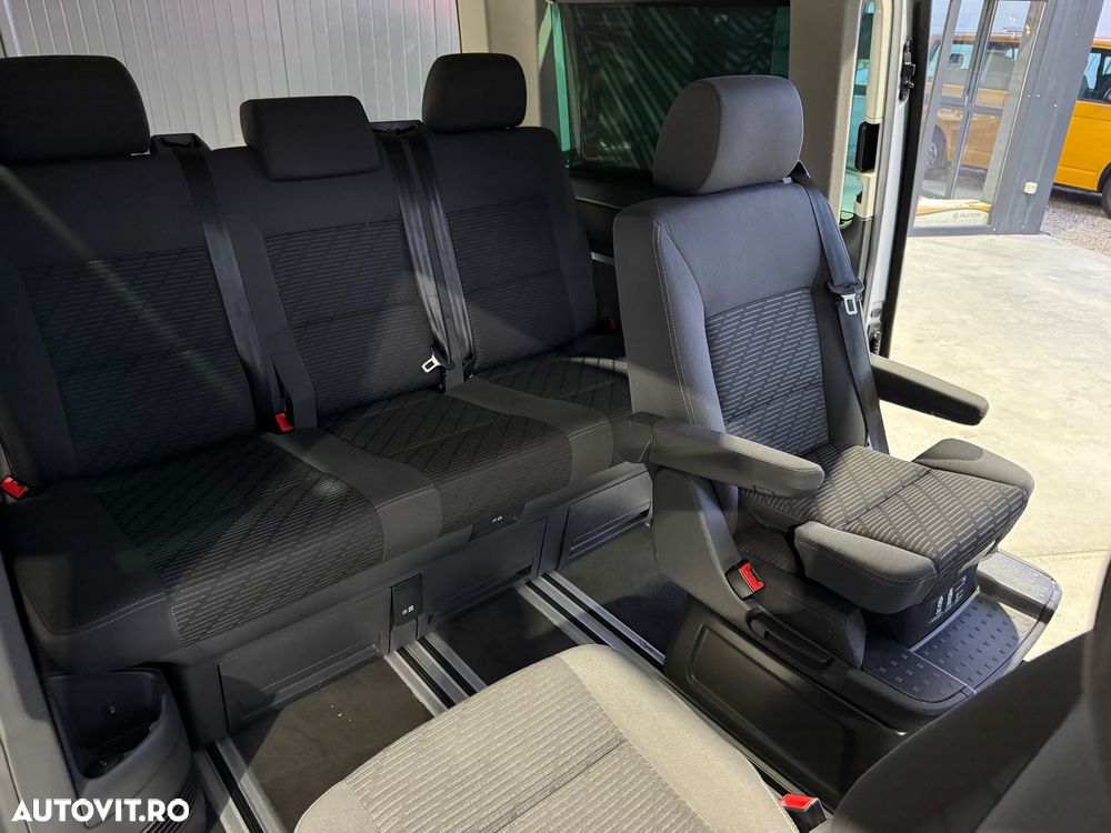 Volkswagen Multivan - 17