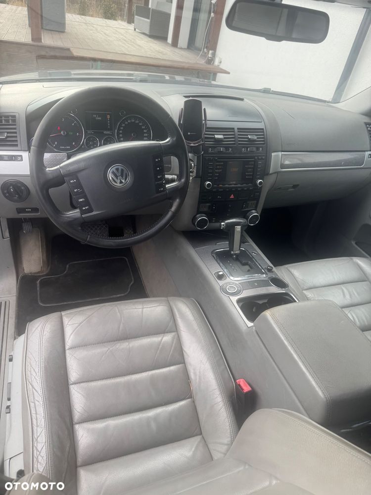 Volkswagen Touareg - 22