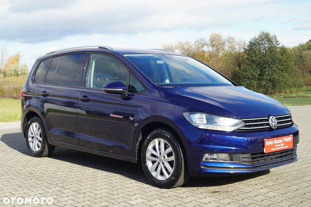 Volkswagen Touran - 11