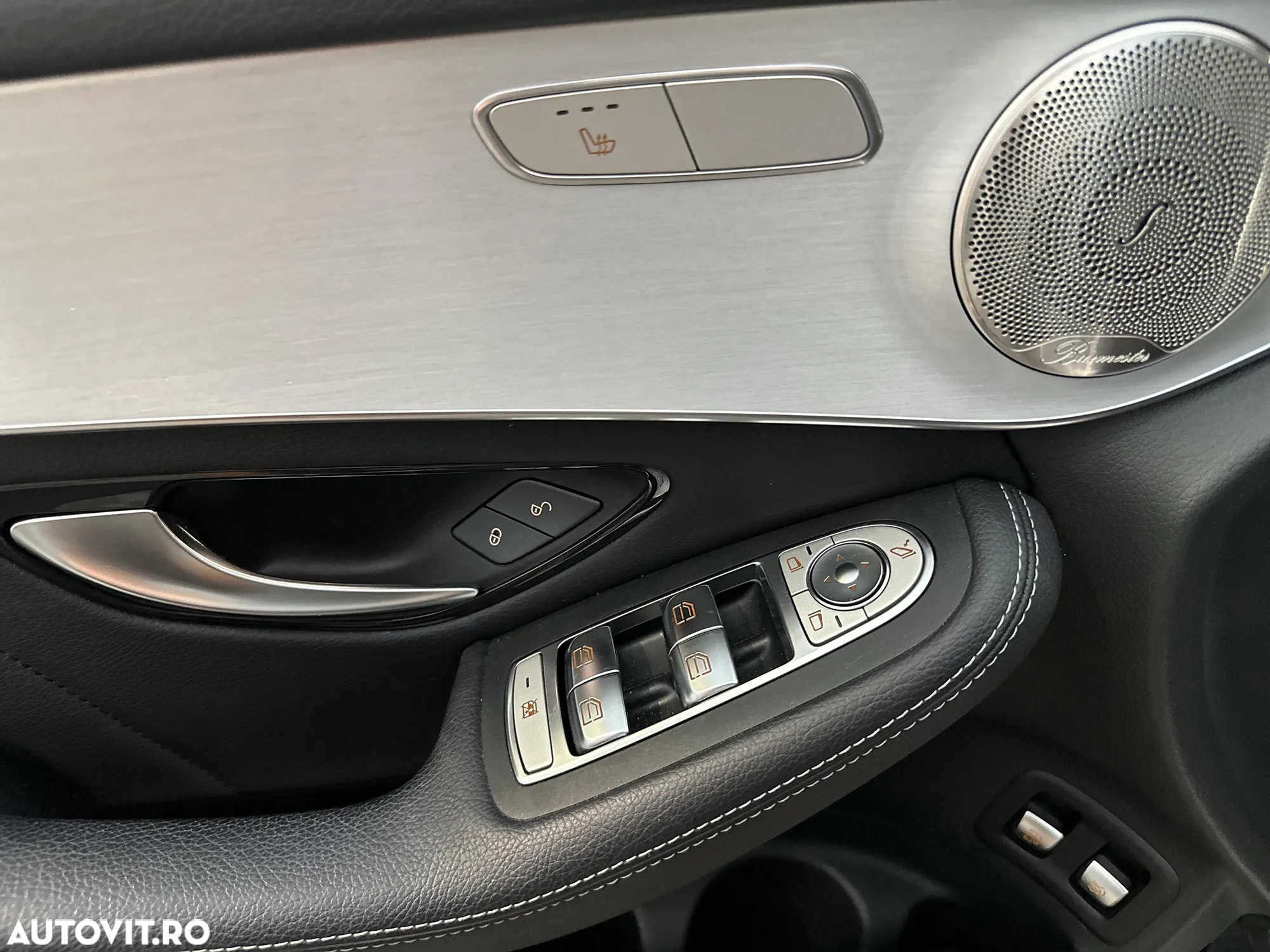 Mercedes-Benz GLC Coupe ver-300-e-4matic-9g--tronic-amg-line - 14