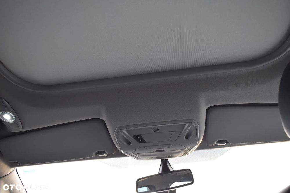 Ford S-Max 2.0 TDCi DPF Champions Edition - 15