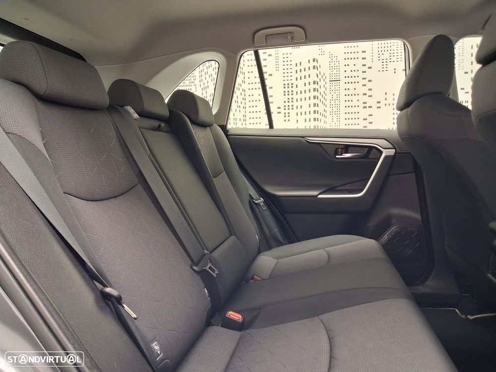 Toyota RAV4 - 16