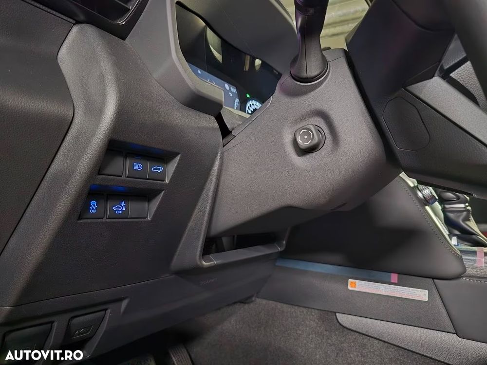 Toyota Land Cruiser 300 - 14