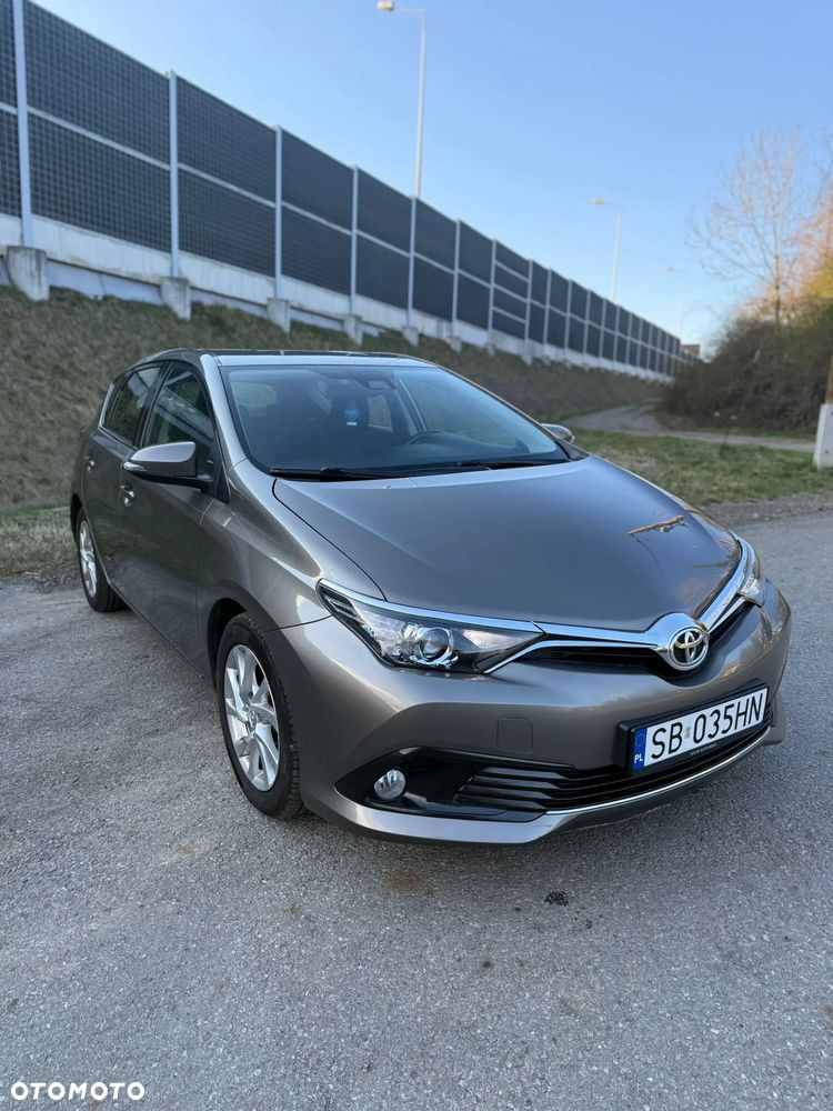 Toyota Auris 1.2 Turbo Executive - 12
