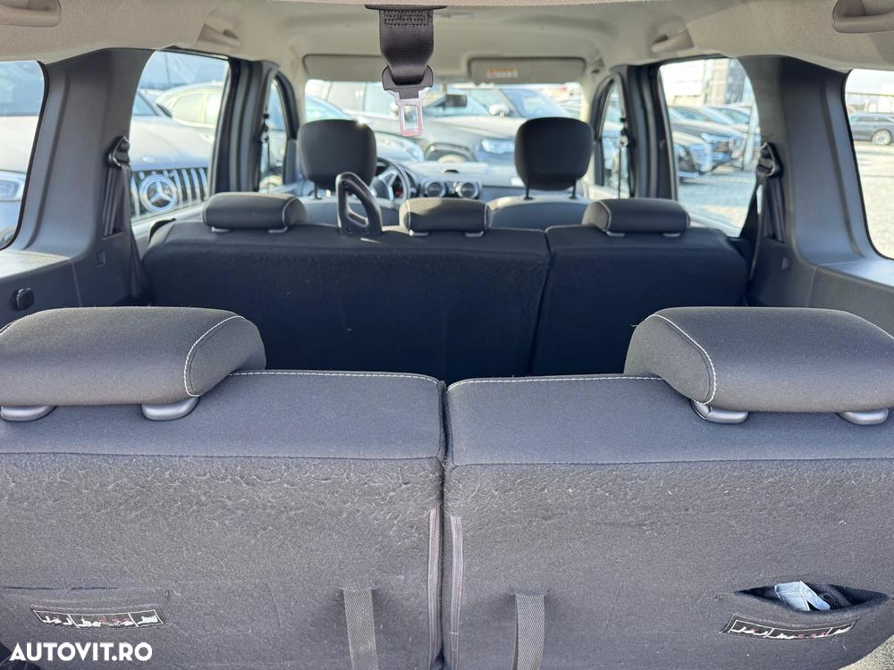 Dacia Lodgy 1.5 Blue dCi Stepway - 36