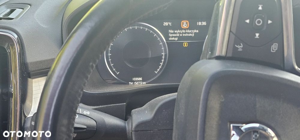 Volvo XC 40 T5 AWD Momentum - 5
