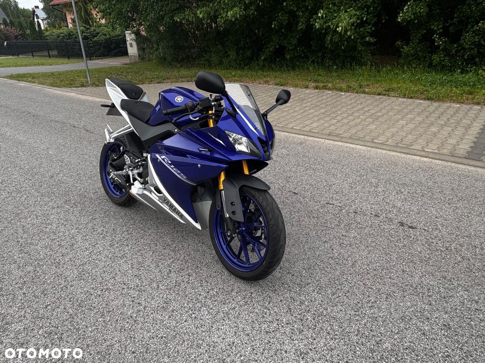 Yamaha YZF - 1