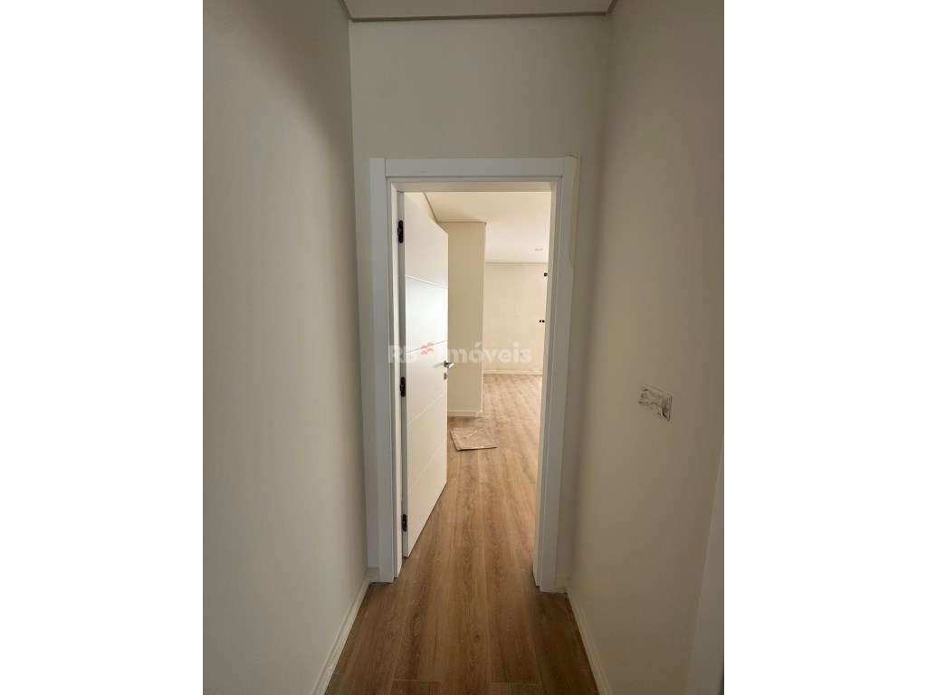 Andar de Moradia T2 novo, no Entroncamento - Grande imagem: 2/9