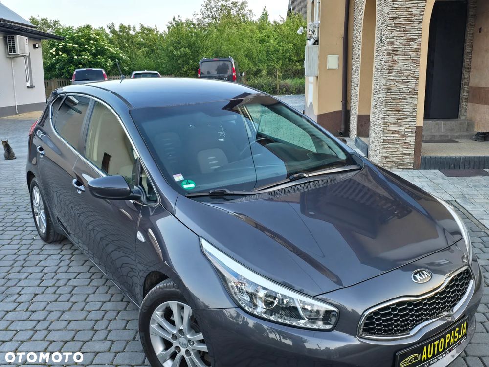 Kia Ceed 1.6 GDI Vision - 10