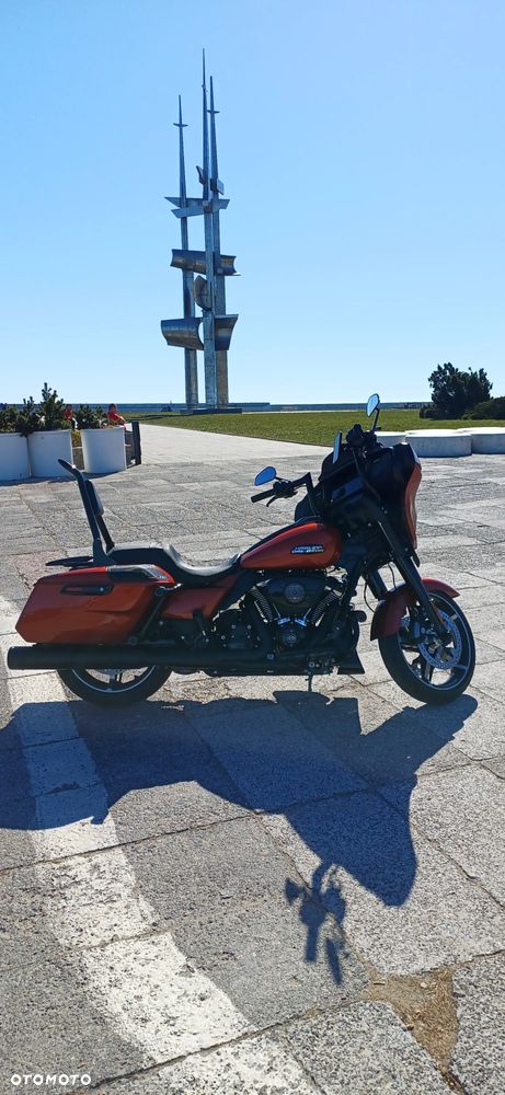 Harley-Davidson Touring Street Glide - 10