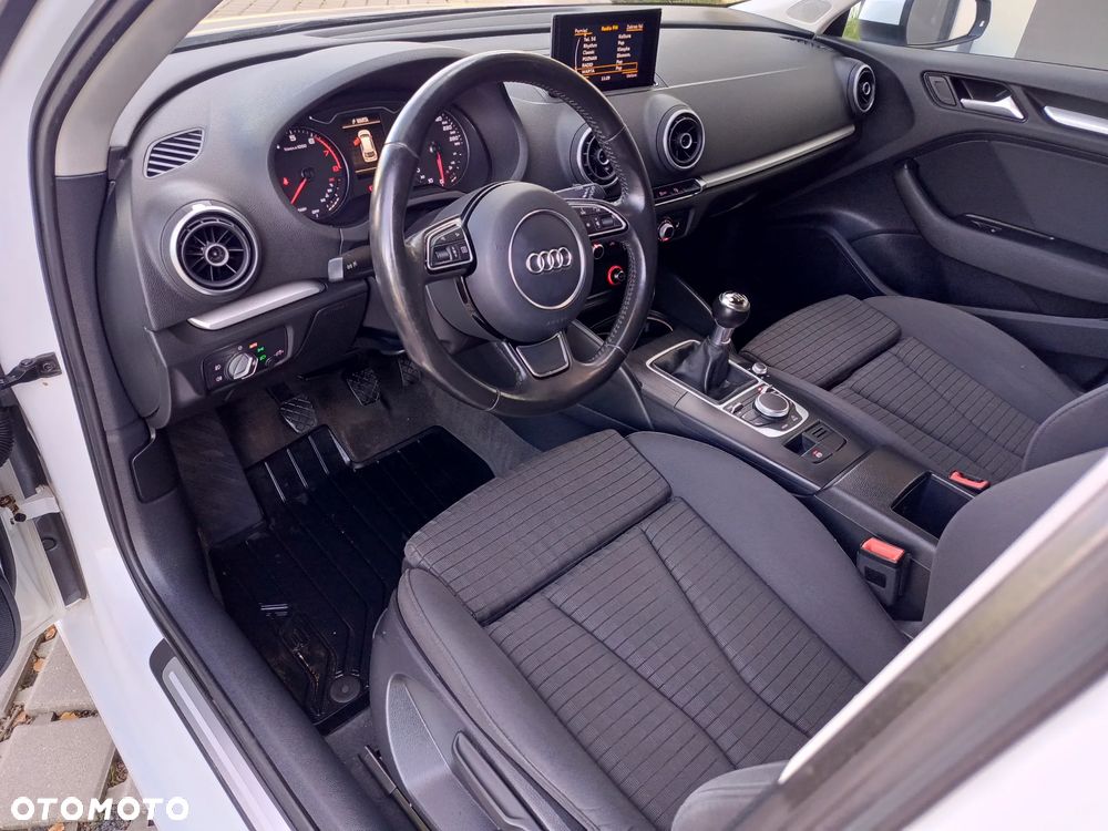 Audi A3 Sportback - 10