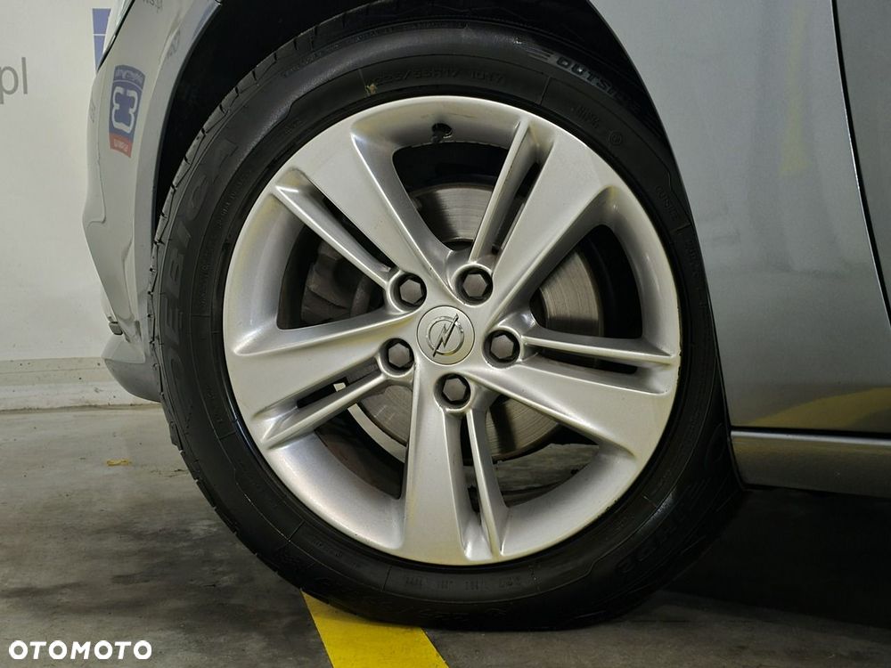 Opel Insignia - 10
