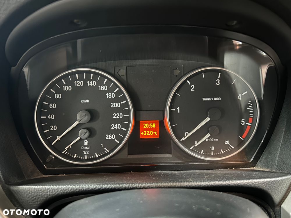 BMW Seria 3 320d - 10