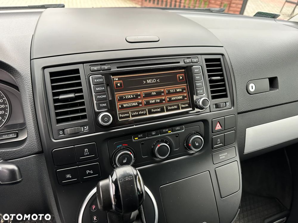 Volkswagen Multivan - 12