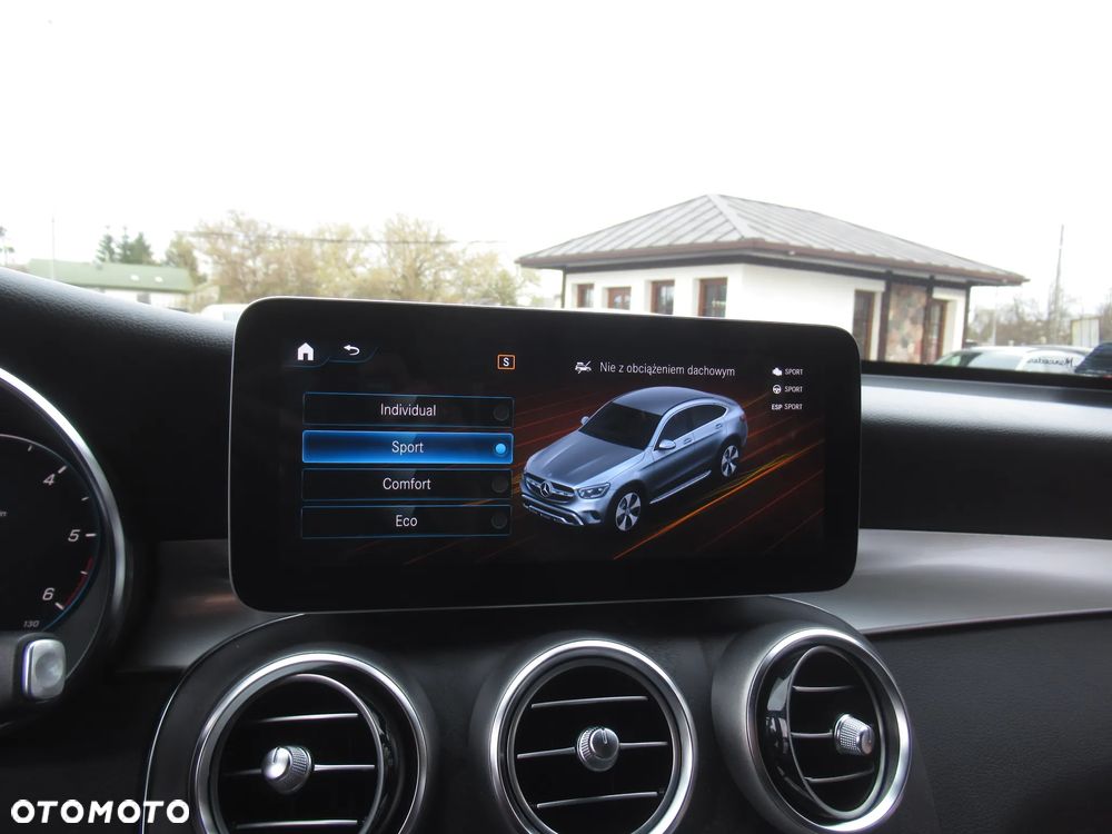 Mercedes-Benz GLC 220 d 4-Matic - 23