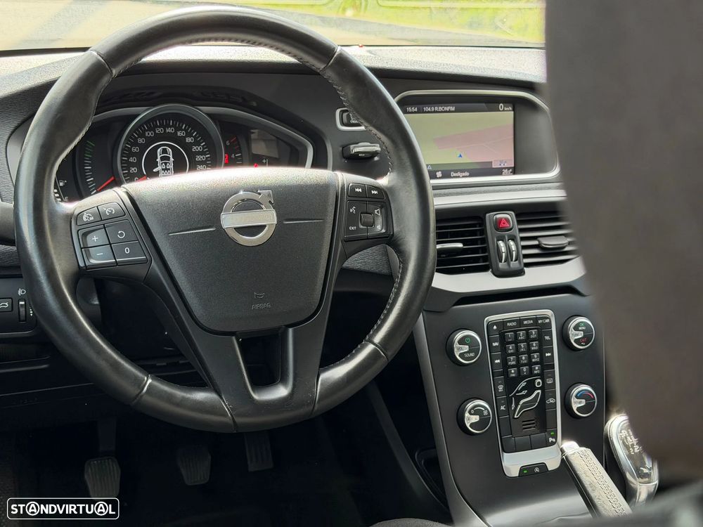 Volvo V40 D2 Momentum - 5