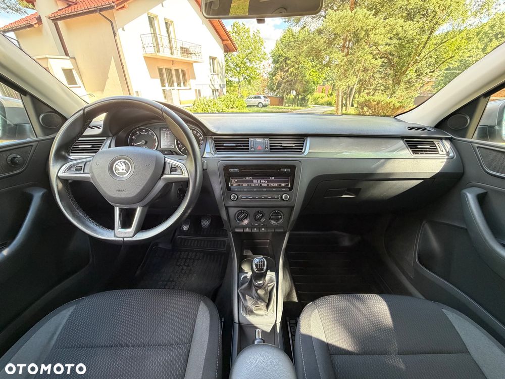 Skoda RAPID 1.2 TSI Elegance - 17