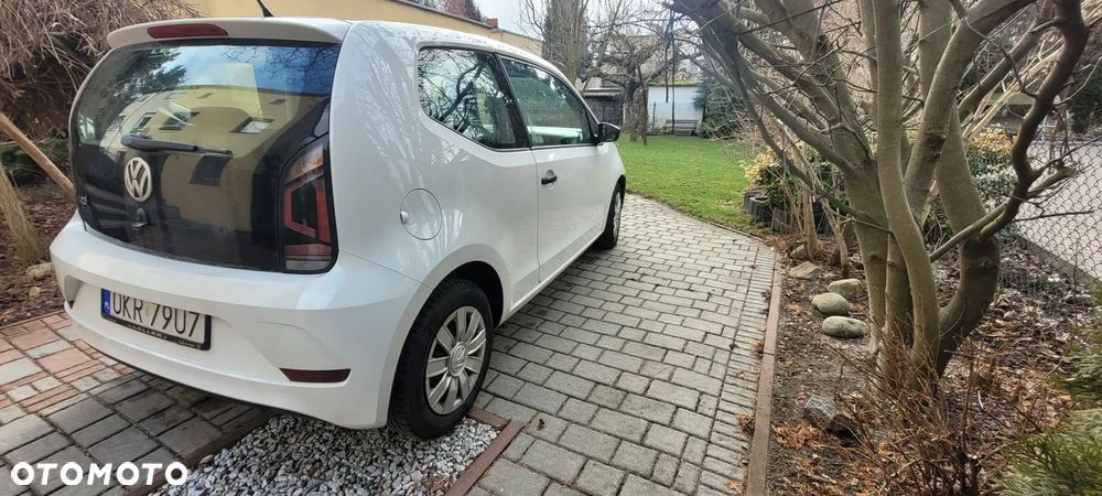 Volkswagen up! 1.0 Beats - 4