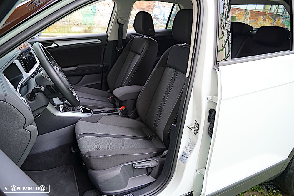 VW T-Roc 1.5 TSI Urban DSG - 19