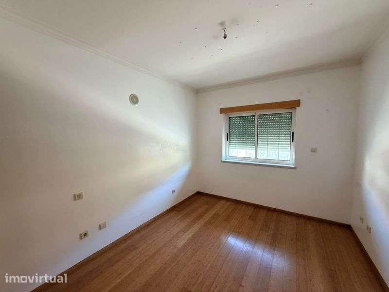 Apartemento T3 para arrendar no Entrocamento - Grande imagem: 4/8