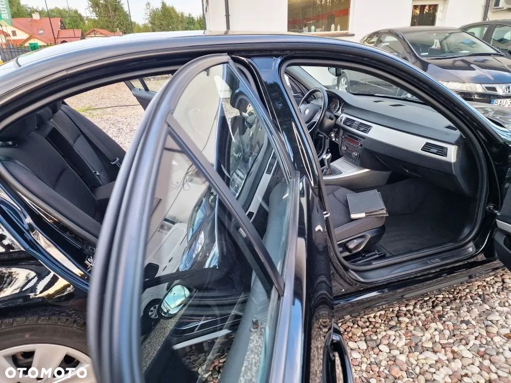 BMW Seria 3 - 17
