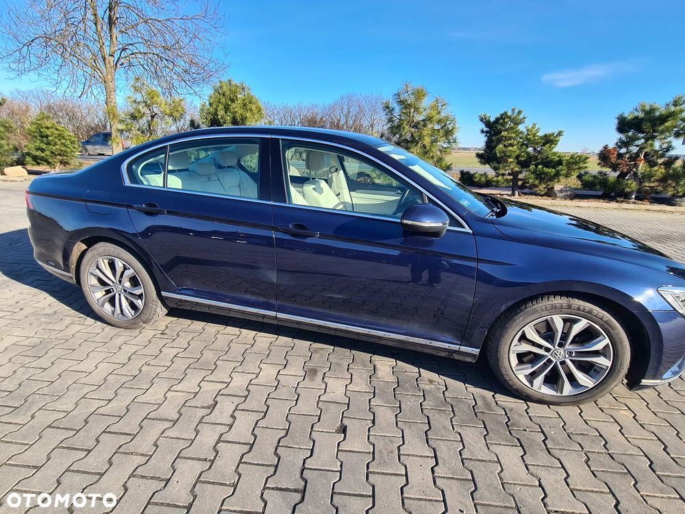 Volkswagen Passat 2.0 TDI Bi-Turbo BMT 4Mot Highline DSG - 4