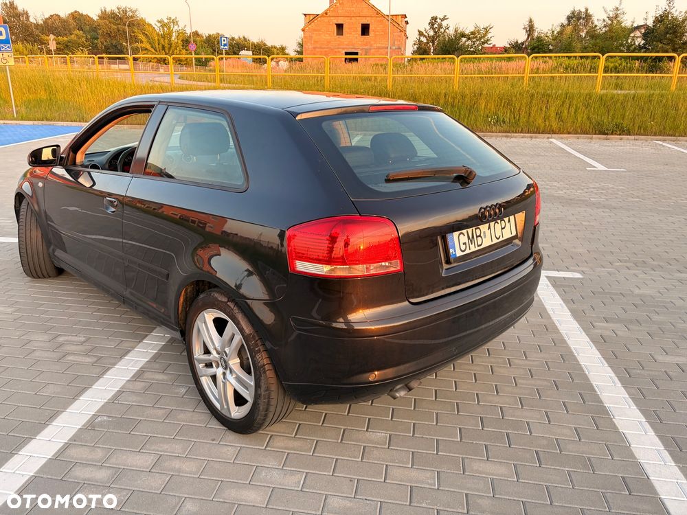 Audi A3 3-drzwiowe 2.0 TDI Ambiente - 19