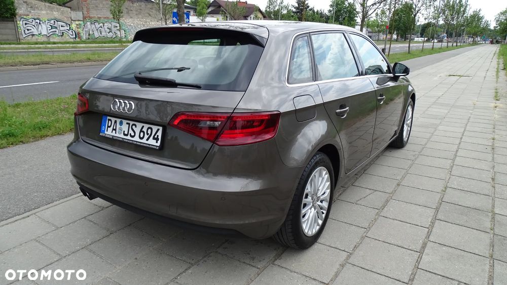 Audi A3 Sportback 1.4 TFSI S tronic Attraction - 7