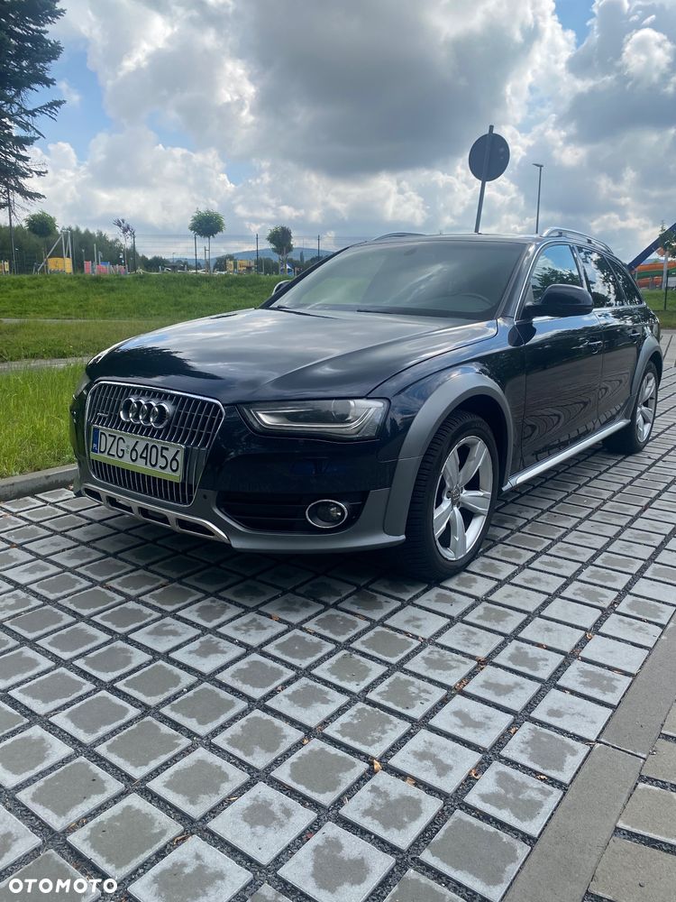 Audi A4 Allroad - 12
