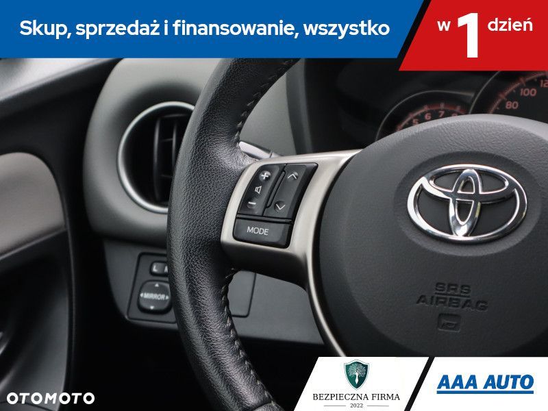 Toyota Yaris - 17