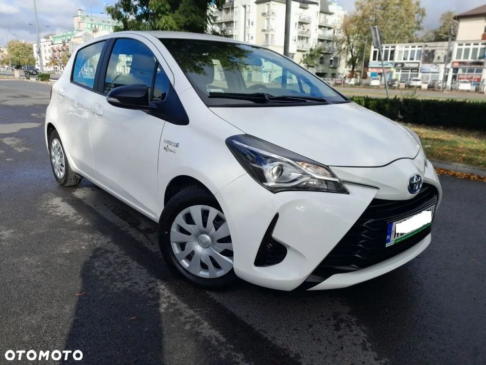 Toyota Yaris Hybrid 100 Active - 2
