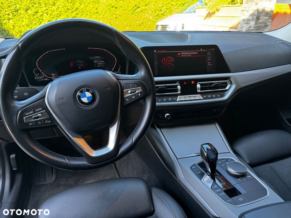 BMW Seria 3 320d xDrive Edition Luxury Line Purity - 19