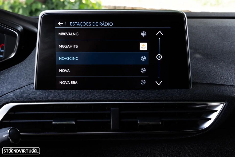 Peugeot 5008 1.5 BlueHDi Allure - 18