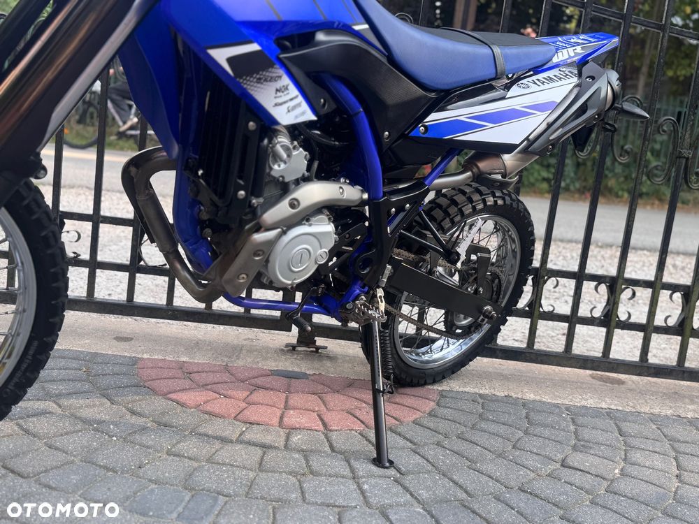 Yamaha WR - 17