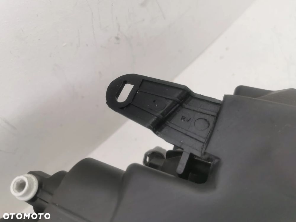 Lampa przednia prawa Nissan Qashqai J11 - 5