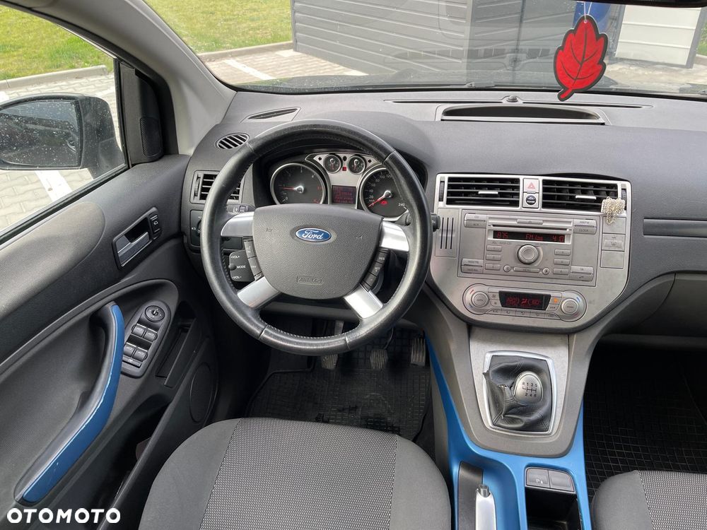 Ford Kuga - 8