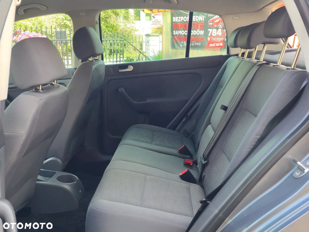 Volkswagen Golf Plus 1.6 Comfortline - 27