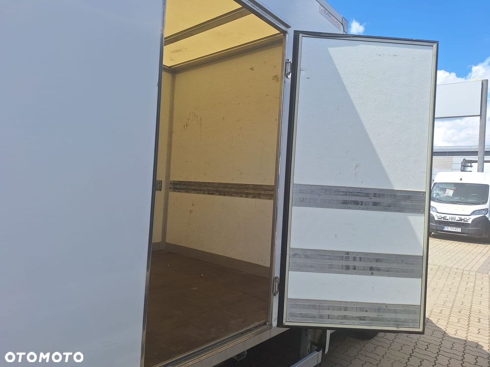 Fiat Ducato kontener z windą 750kg 8EP fv23% leasing krajowy niski przebieg - 17