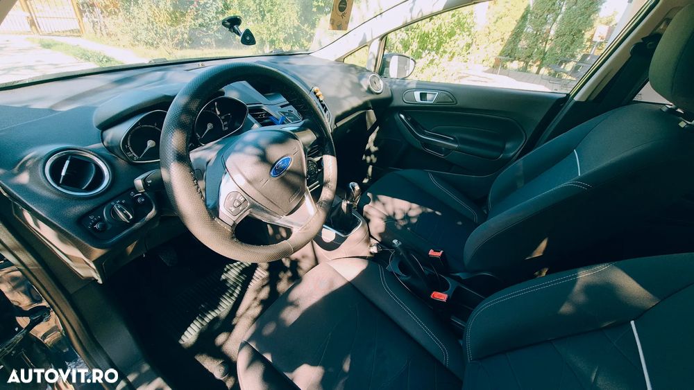 Ford Fiesta - 9