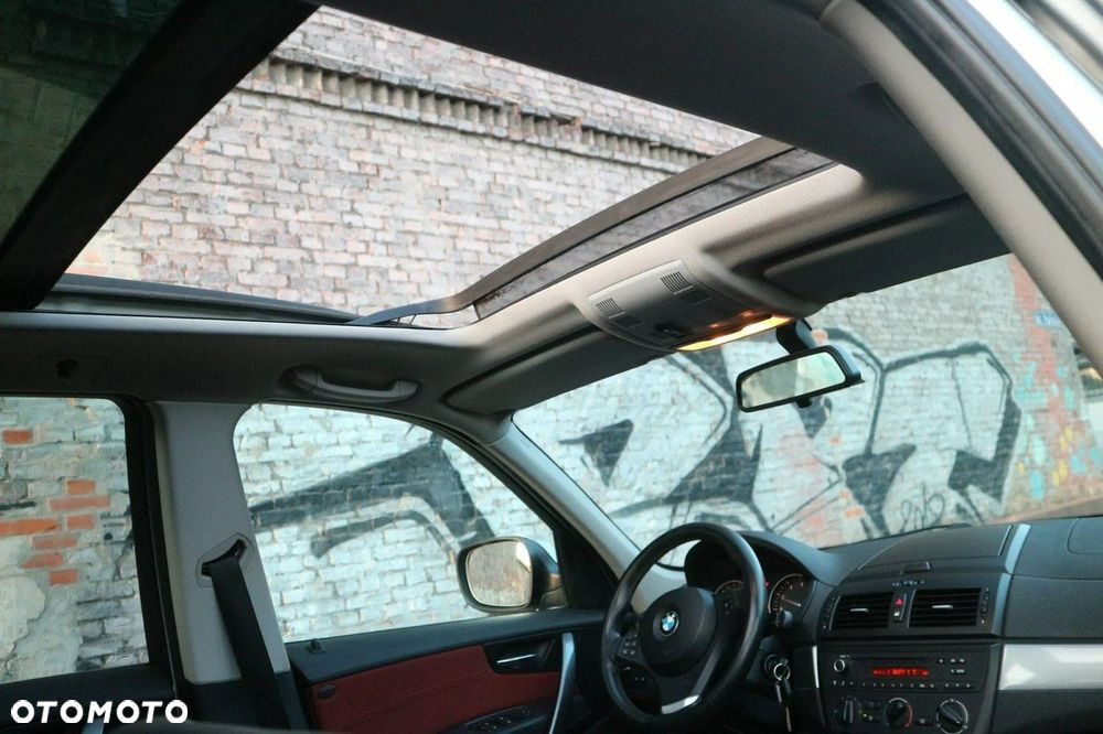 BMW X3 xDrive18d - 12