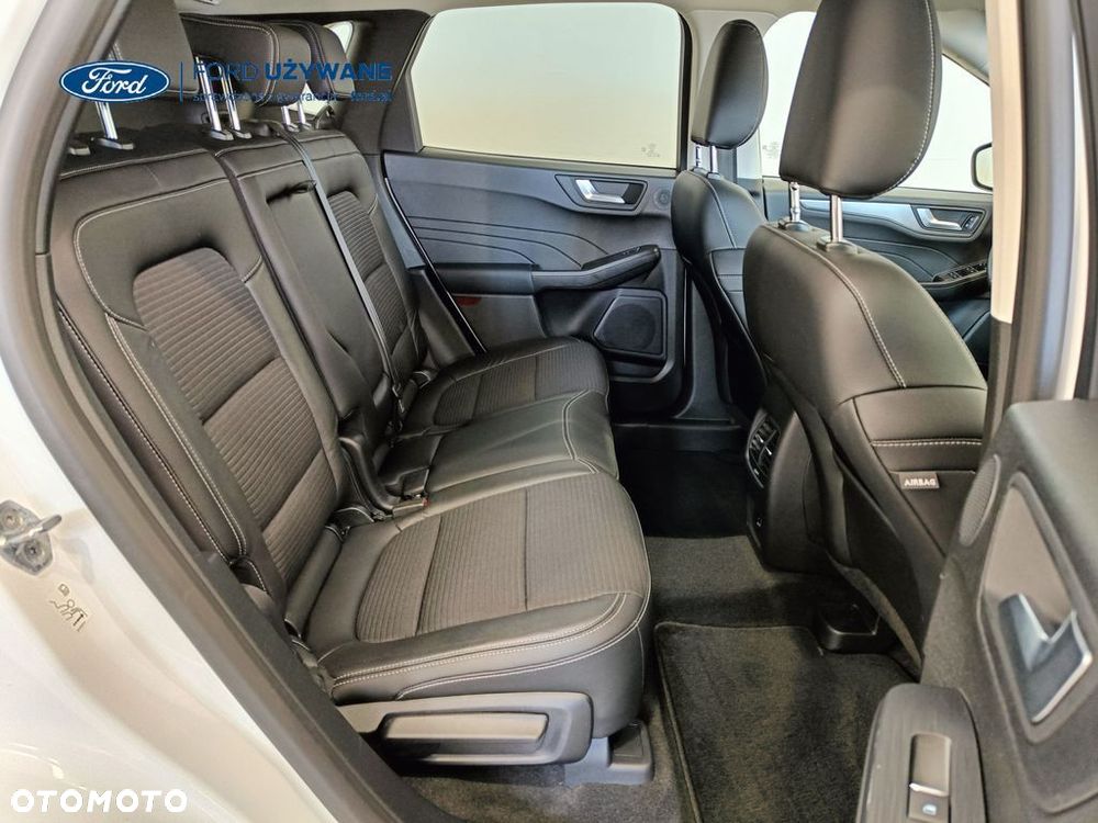 Ford Kuga 2.5 Duratec PHEV ST-LINE X - 32