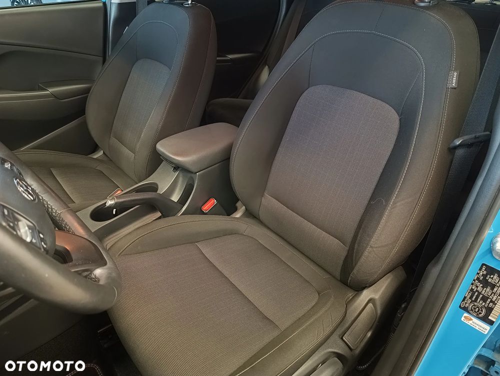 Hyundai Kona - 11