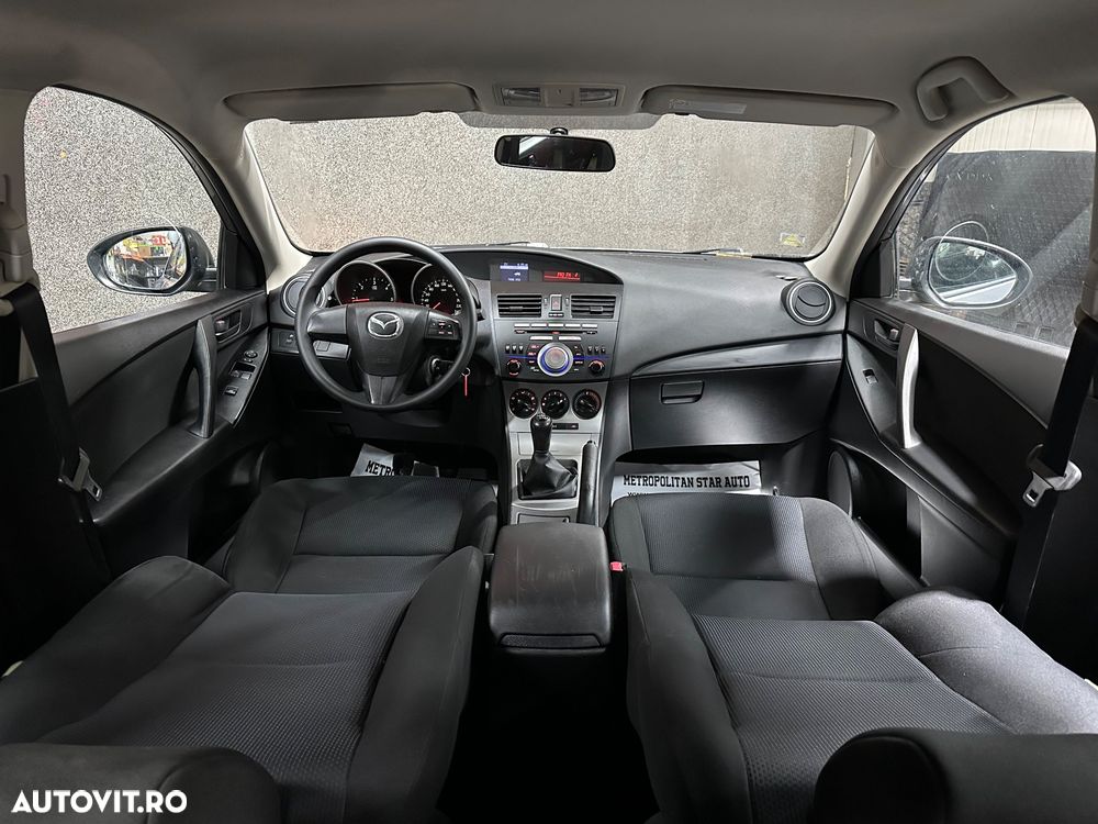Mazda 3 - 5