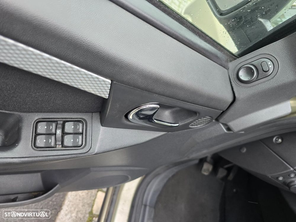 Opel Meriva 1.3 CDTI enjoy ecoFLEX - 33