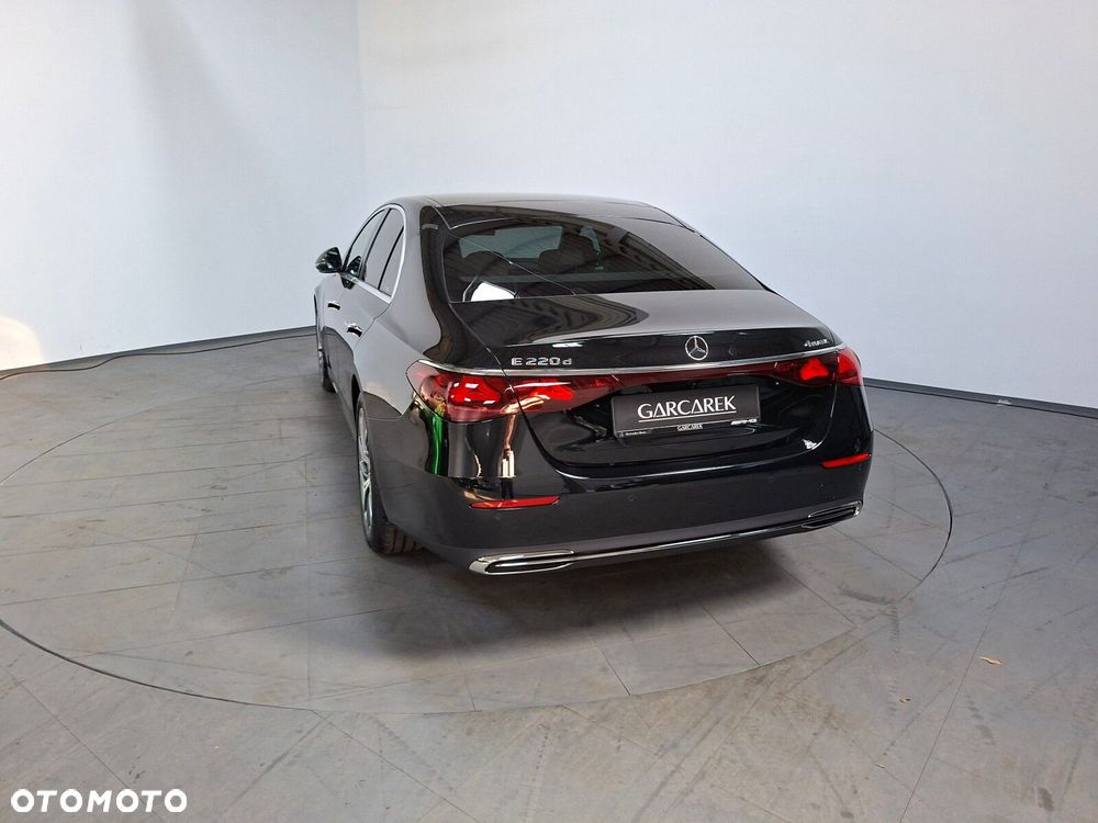 Mercedes-Benz Klasa E - 14