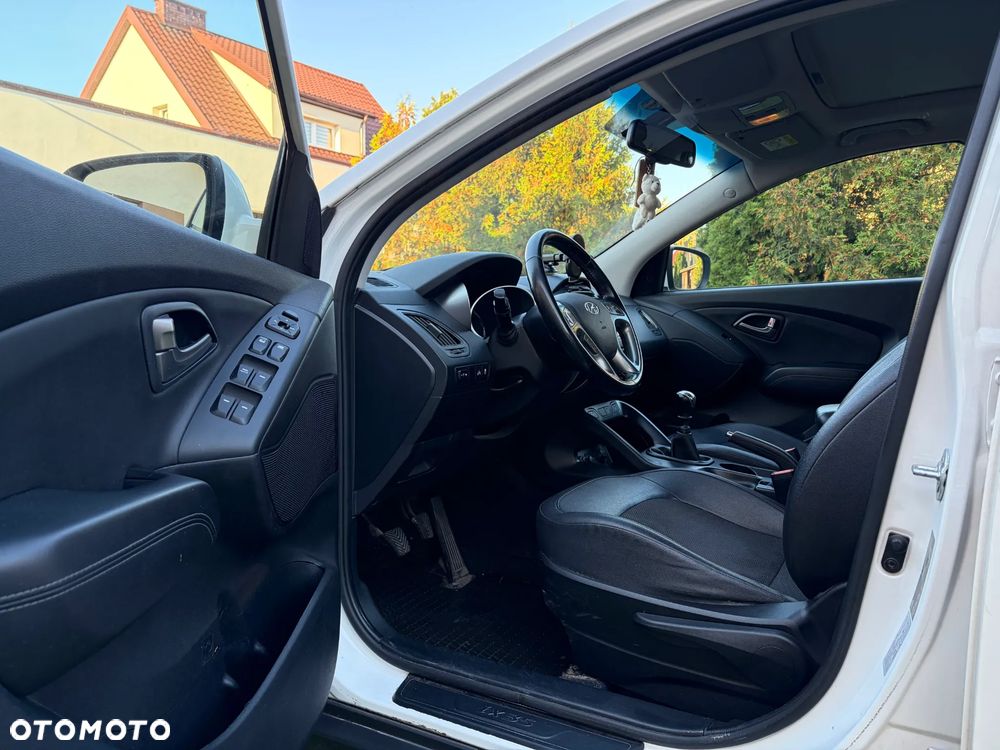 Hyundai ix35 2.0 GDI Premium 2WD - 21