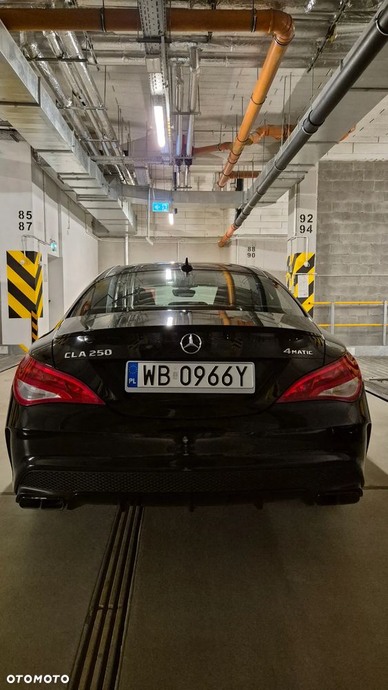Mercedes-Benz CLA 250 4Matic 7G-DCT AMG Line - 5