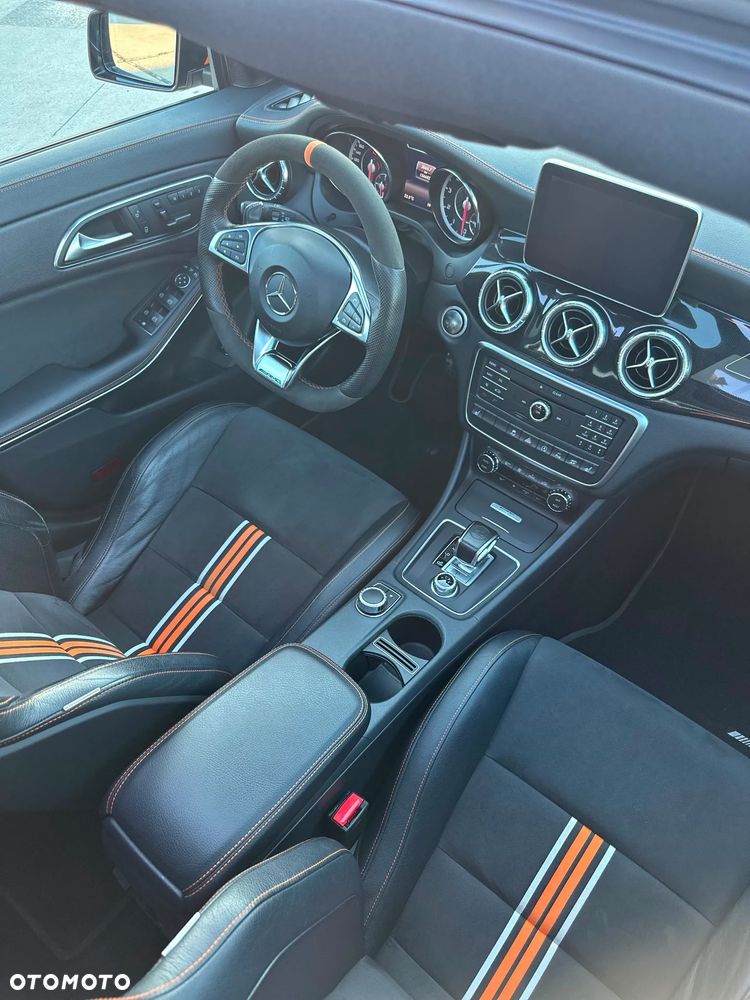 Mercedes-Benz CLA AMG 45 4-Matic - 21