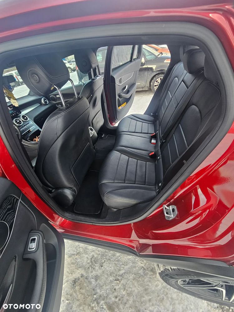 Mercedes-Benz GLC 200 - 4